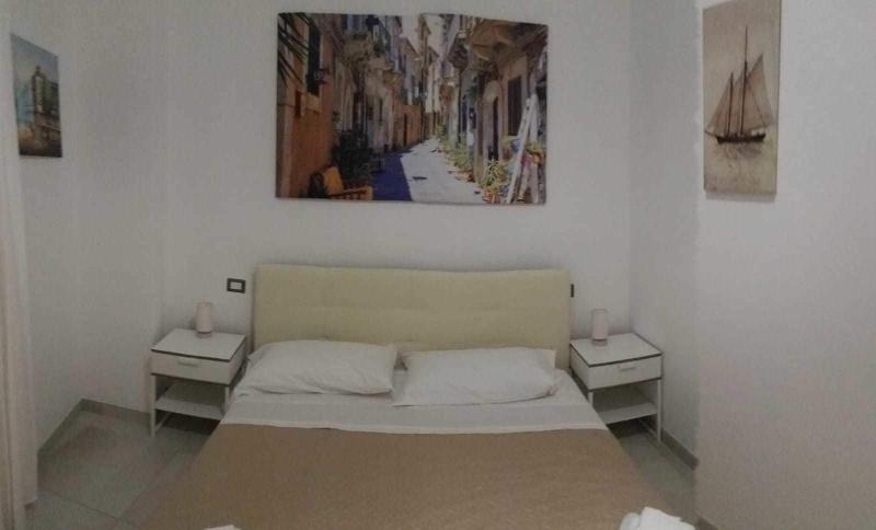 シラクーサ Gymnasium Bed & Breakfast エクステリア 写真